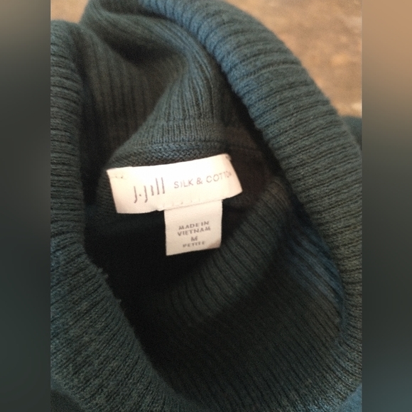 J. Jill Green Long Sleeve Turtleneck Medium - Picture 2 of 2